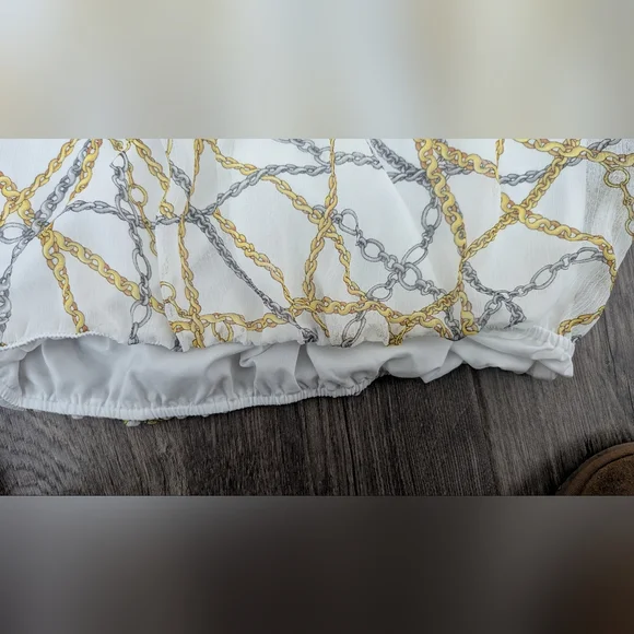 INC White blouse with gold and silver chain print - Picture 6 of 6